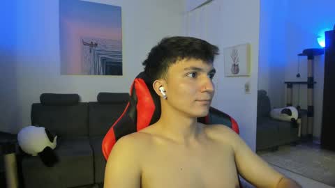 Snapshot of _blakee chatting on 01-21-25, 08:08 B L A K E online show from 01-21-25, 08:08