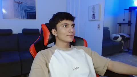 Snapshot of _blakee chatting on 02-10-25, 05:14 B L A K E online show from 02-10-25, 05:14