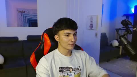 Snapshot of _blakee chatting on 02-27-25, 07:23 B L A K E online show from 02-27-25, 07:23