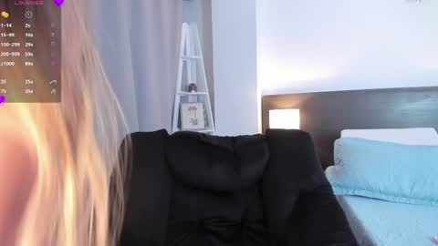 Snapshot of _bleuelune chatting on 05-22-26, 02:08 Mary online show from 05-22-26, 02:08
