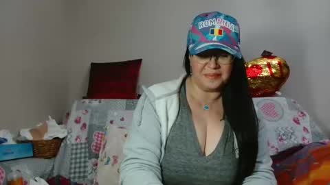 Snapshot of _blue__butterfly_ chatting on 12-07-24, 11:34 KHALEESI online show from 12-07-24, 11:34