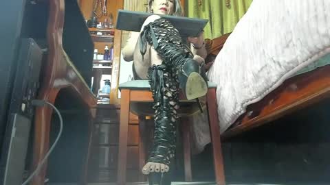 Brenda online show from 04-10-26, 12:21