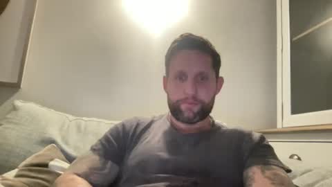 Snapshot of _british_hung_ chatting on 09-26-25, 07:51 UK BigThick Cock online show from 09-26-25, 07:51