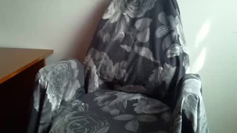 Snapshot of _bunny_b chatting on 03-04-25, 07:19 I will be back soon  online show from 03-04-25, 07:19