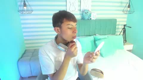 Snapshot of _camilo_ortiz chatting on 06-12-26, 05:56 camilo online show from 06-12-26, 05:56