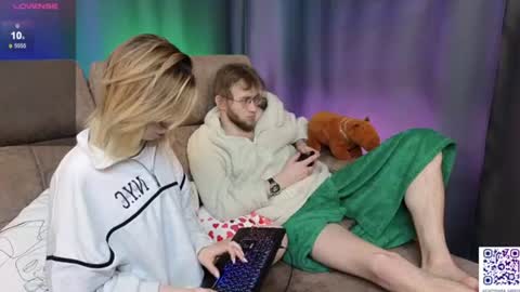 _capybara0_0 online show from 02-26-25, 03:52