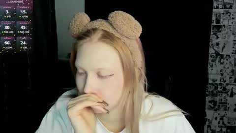 Snapshot of _caramel_milk_ chatting on 03-02-25, 07:45 Merlizz online show from 03-02-25, 07:45