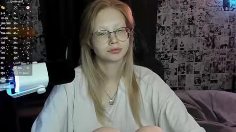 Snapshot of _caramel_milk_ chatting on 09-27-25, 03:22 Merlizz online show from 09-27-25, 03:22
