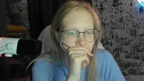 Snapshot of _caramel_milk_ chatting on 11-06-25, 02:45 Merlizz online show from 11-06-25, 02:45