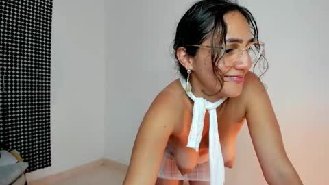 Snapshot of _careless_whisper_ chatting on 03-05-25, 11:38 _careless_whisper_ online show from 03-05-25, 11:38