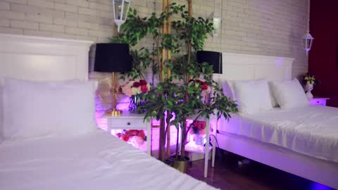 _carlawhite_ online show from 11-19-25, 04:45