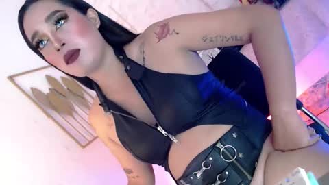 Snapshot of _caroline69 chatting on 02-10-26, 06:50 Caroline online show from 02-10-26, 06:50