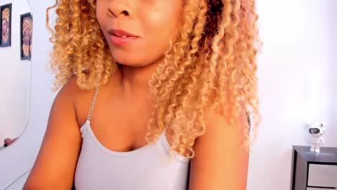 _charlottedavis online show from 01-26-25, 04:20