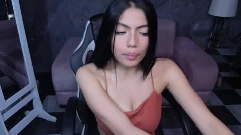 Snapshot of _charlottee_b chatting on 03-21-26, 07:50 _charlottee_b online show from 03-21-26, 07:50