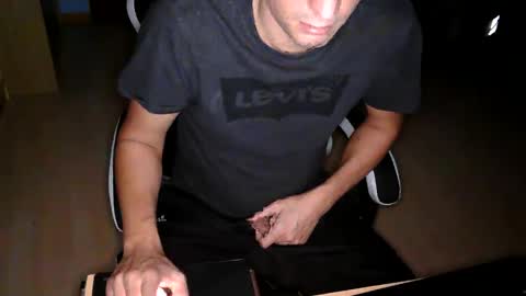 Snapshot of _chris_87 chatting on 11-10-25, 09:47 chris 87 online show from 11-10-25, 09:47