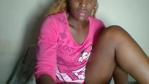 clara online show from 02-14-25, 02:39