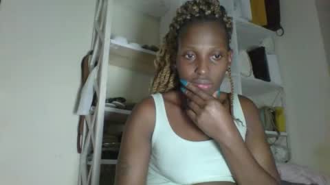 Snapshot of _clara01 chatting on 05-05-26, 08:33 clara online show from 05-05-26, 08:33