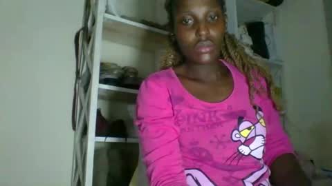 Snapshot of _clara01 chatting on 05-18-26, 05:46 clara online show from 05-18-26, 05:46