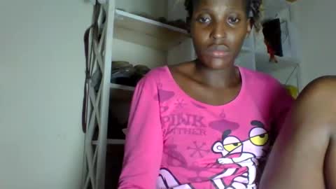 Snapshot of _clara01 chatting on 05-27-26, 06:43 clara online show from 05-27-26, 06:43