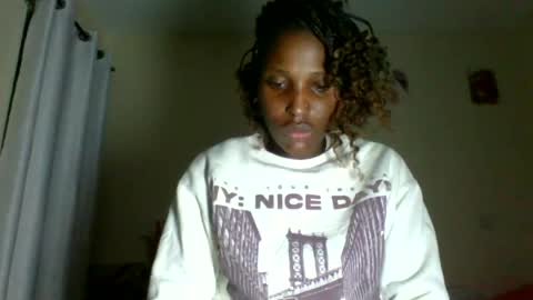 Snapshot of _clara01 chatting on 06-24-26, 01:15 clara online show from 06-24-26, 01:15