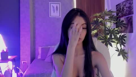 Snapshot of _coraliinee_ chatting on 01-17-26, 05:45 Coraline online show from 01-17-26, 05:45