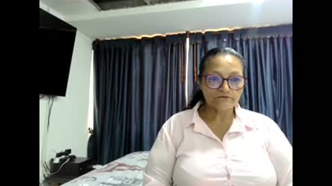 Snapshot of _cristal15 chatting on 11-08-25, 06:18 _cristal15 online show from 11-08-25, 06:18