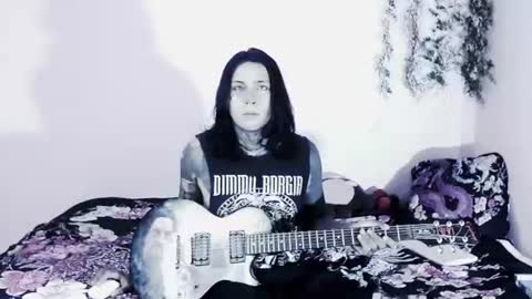 Snapshot of _cuervo_sk8 chatting on 07-25-26, 05:43 JC online show from 07-25-26, 05:43