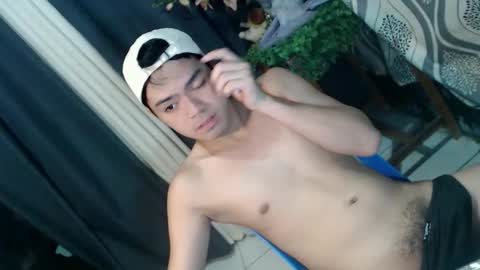 Snapshot of _cumwithrussel chatting on 03-02-26, 04:25 Russ online show from 03-02-26, 04:25