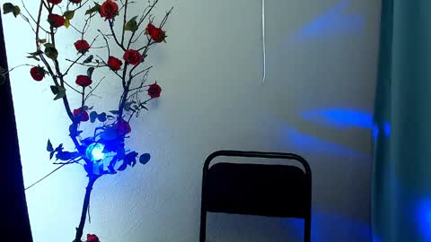 Snapshot of _cutie_and_shy_ chatting on 04-28-26, 06:40 _cutie_and_shy_ online show from 04-28-26, 06:40