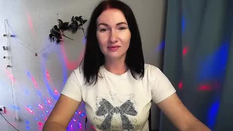 Snapshot of _cutie_and_shy_ chatting on 05-21-26, 06:20 _cutie_and_shy_ online show from 05-21-26, 06:20