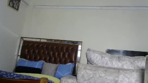 lily online show from 12-31-24, 03:20