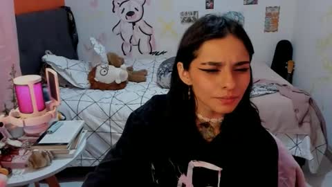 Pao online show from 12-21-25, 04:08