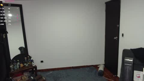 Snapshot of _delacruz911_ chatting on 10-25-25, 07:30 delacruz online show from 10-25-25, 07:30