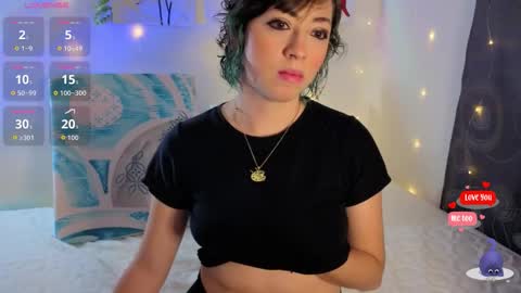 Snapshot of _denisse_peterson_ chatting on 01-16-26, 05:11 DENISE online show from 01-16-26, 05:11