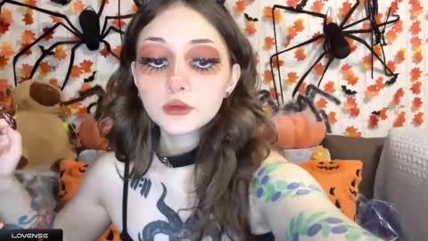 Snapshot of _devilbaby chatting on 10-17-25, 07:16 Kate online show from 10-17-25, 07:16