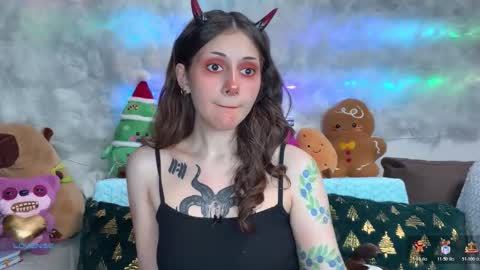 Snapshot of _devilbaby chatting on 12-18-25, 07:09 Kate online show from 12-18-25, 07:09
