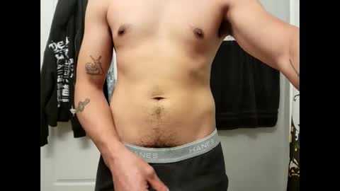 Snapshot of _drew__ chatting on 10-18-25, 08:42 _drew__ online show from 10-18-25, 08:42