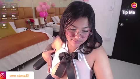 Snapshot of _dulcinea_1 chatting on 02-08-25, 02:15 Dulcinea online show from 02-08-25, 02:15