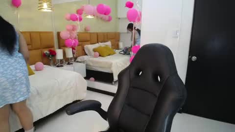 Snapshot of _dulcinea_1 chatting on 02-09-25, 11:47 Dulcinea online show from 02-09-25, 11:47