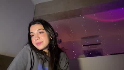  elena barra online show from 12-03-25, 08:18