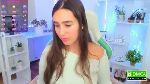 Lizzy  online show from 01-13-26, 10:37