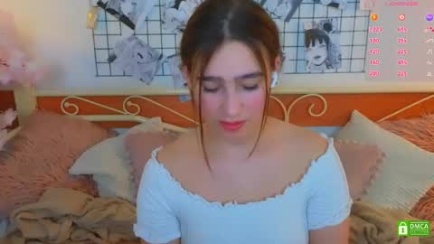 Snapshot of _eliizabeth__ chatting on 05-05-26, 08:39 Lizzy online show from 05-05-26, 08:39