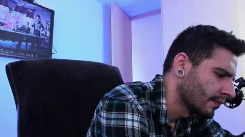  -         online show from 02-11-25, 09:25