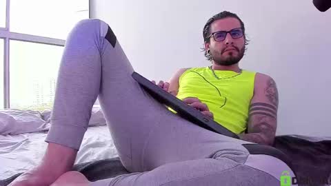  -         online show from 10-01-25, 09:21