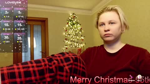 chloue and Gretta online show from 12-22-24, 09:53