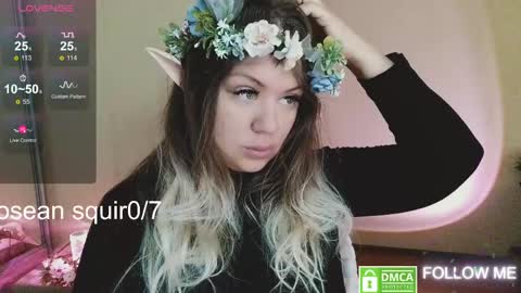 Snapshot of _elven_dreams__ chatting on 05-27-26, 06:32 chloue and Gretta online show from 05-27-26, 06:32