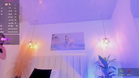 Snapshot of _emily_queen chatting on 05-26-26, 05:58 Emily Queen online show from 05-26-26, 05:58