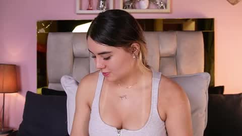 Isabella online show from 05-16-26, 12:04