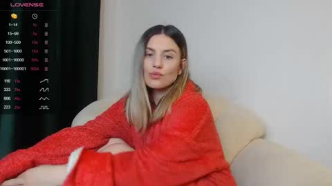 Snapshot of _esmeraldiyaa_ chatting on 12-09-24, 12:45 _esmeraldiyaa_ online show from 12-09-24, 12:45