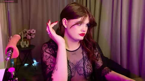Snapshot of _evalane chatting on 10-16-25, 12:06 Eva Lane online show from 10-16-25, 12:06